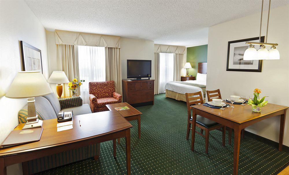 Residence Inn By Marriott Denver Airport At Gateway Park Aurora Exterior foto